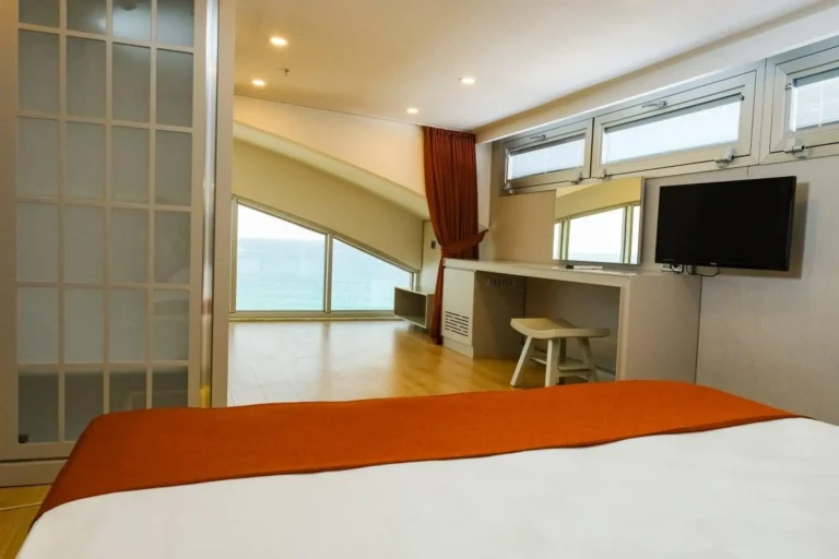 king suite 2nd floor (1)